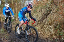 Wereldrecordhouder ligfietsen bij junioren ook actief bij Cycle-Cross